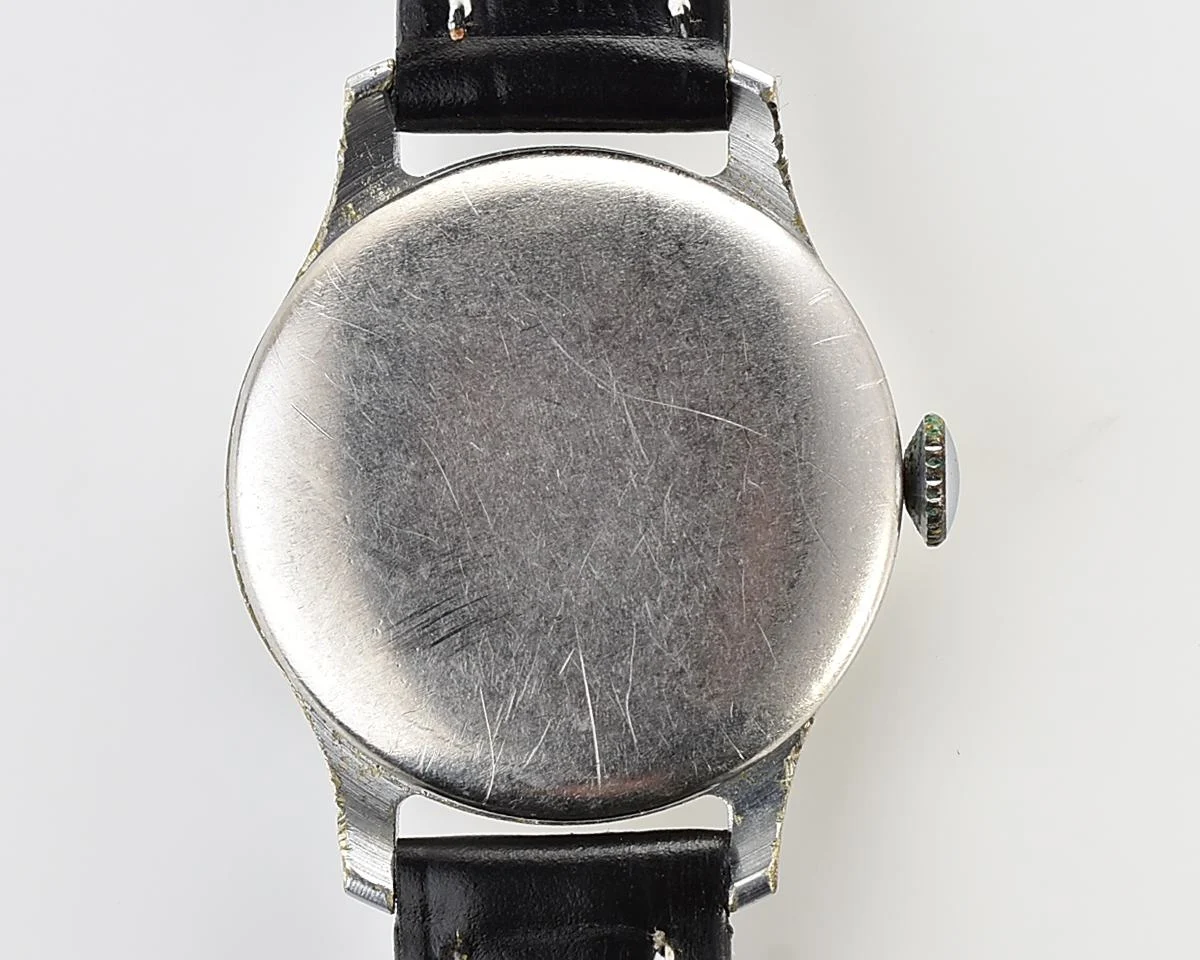 Excellent vintage Soviet Pobeda watch with central second hand, 1MChZ, 1st quarter of 1956