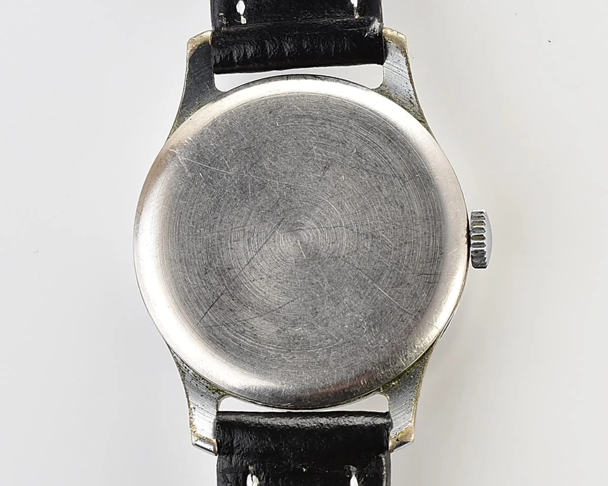 Vintage Soviet mechanical Pobeda watch, 2MChZ from the 1950s
