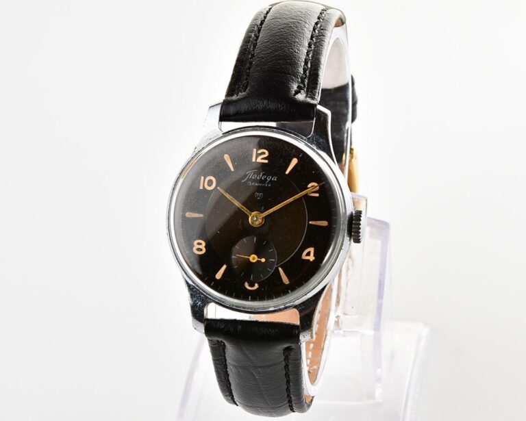 Vintage soviet mechanical POBEDA watch, 2MChZ from the 1950s