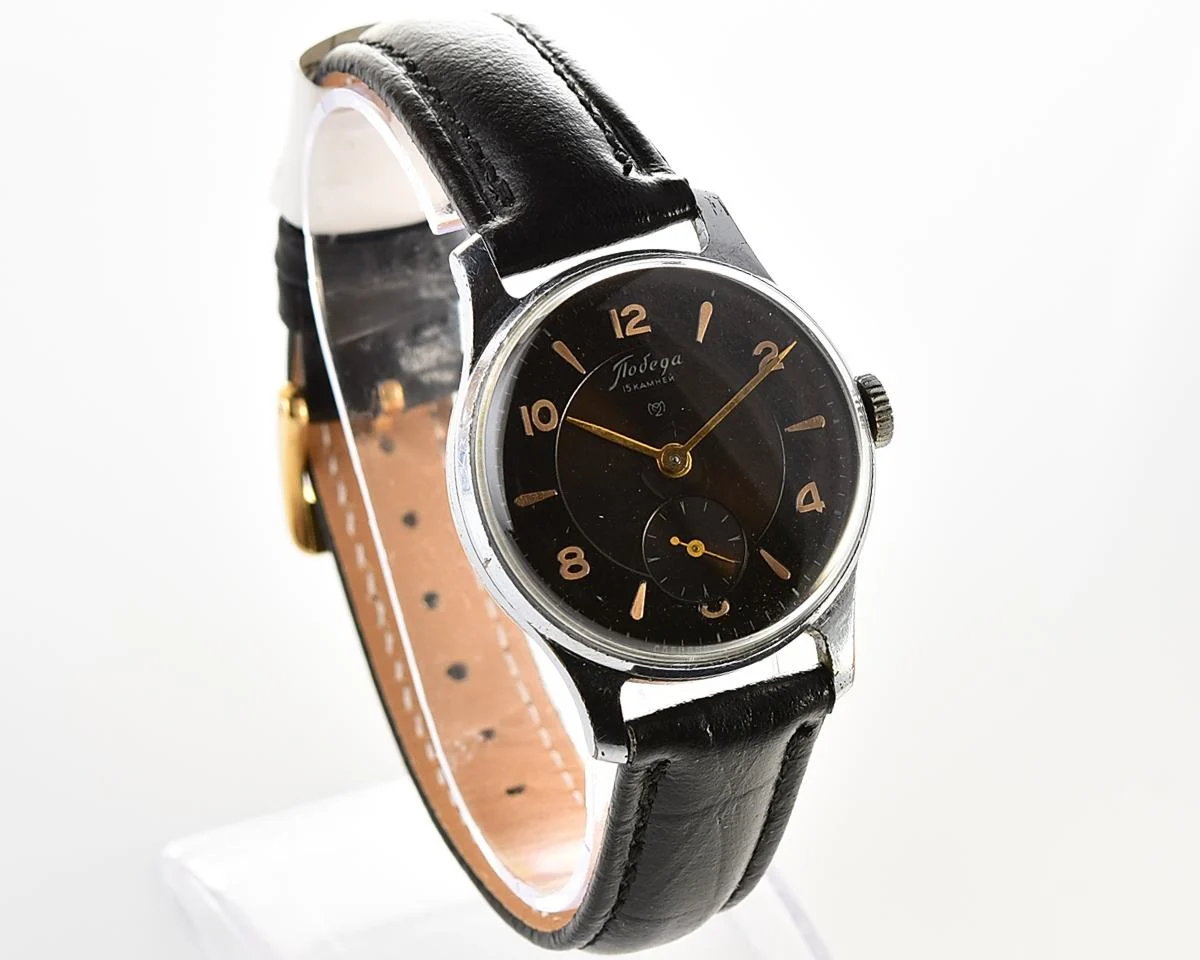 Vintage Soviet mechanical Pobeda watch, 2MChZ from the 1950s