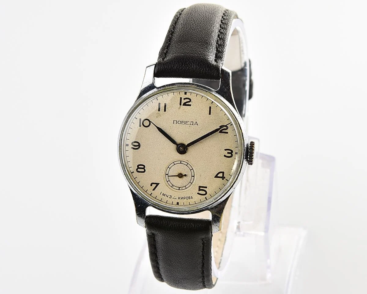 Excellent vintage Soviet mechanical Pobeda, 1MChZ, 3rd quarter of 1954!