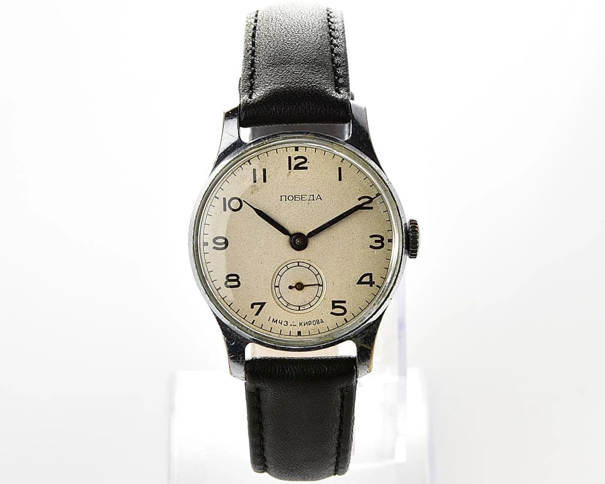 Excellent vintage Soviet mechanical Pobeda, 1MChZ, 3rd quarter of 1954!