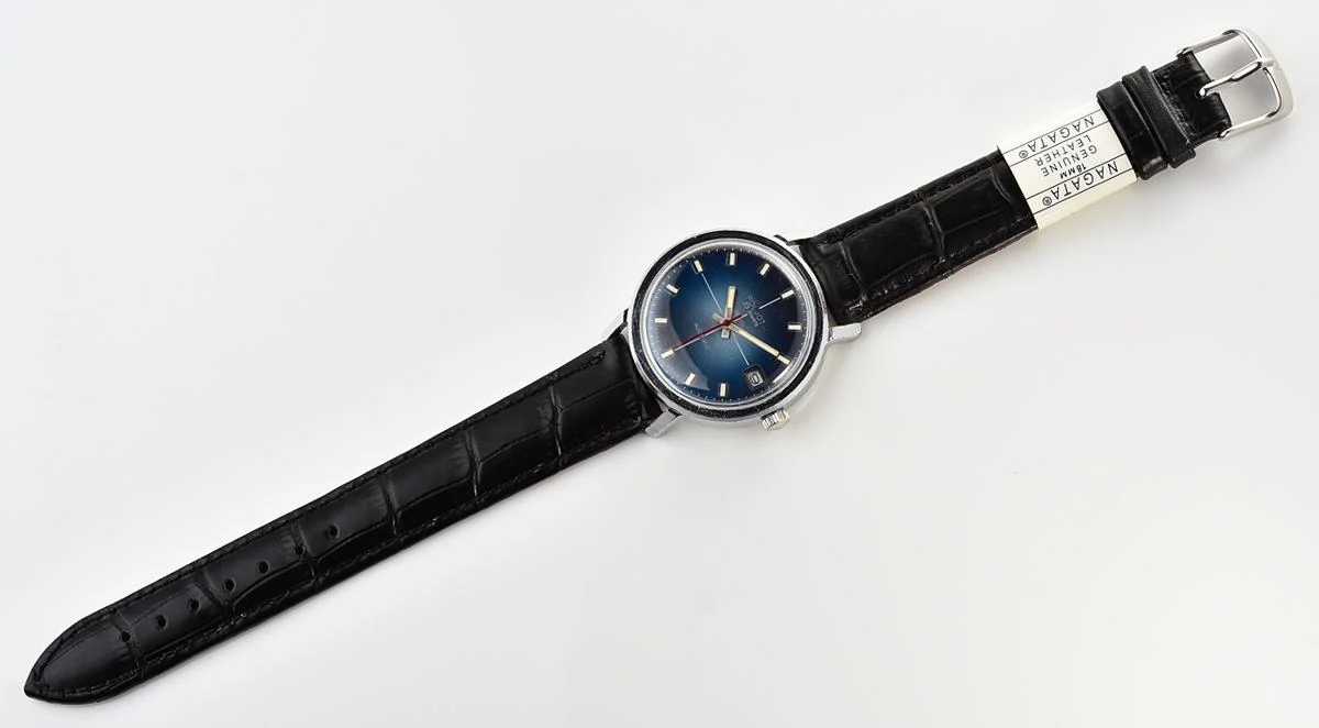 Soviet Poljot mechanical wristwatch with automatic self-winding movement