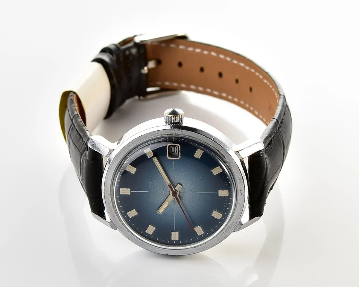 Soviet Poljot mechanical wristwatch with automatic self-winding movement