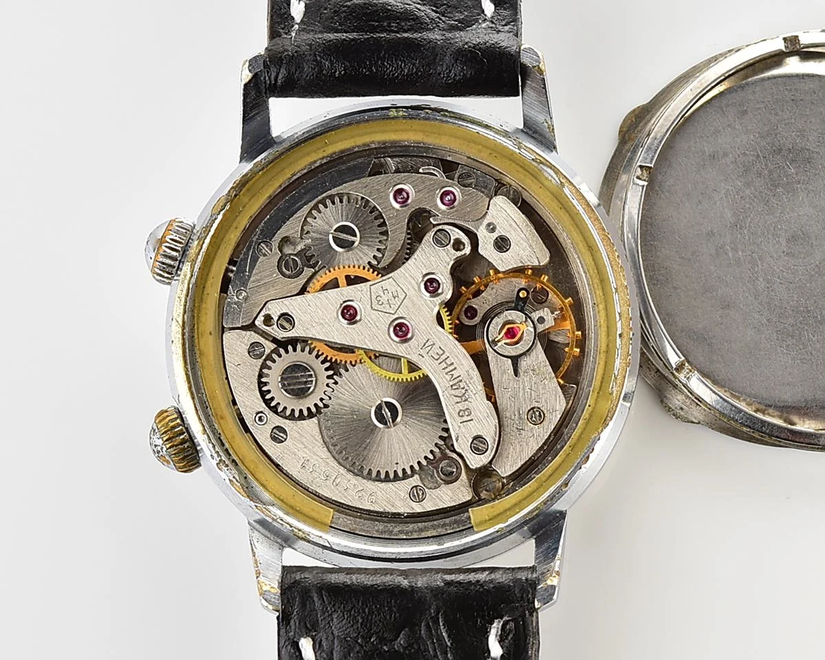 Vintage Soviet mechanical watch Poljot with cream dial & alarm clock function