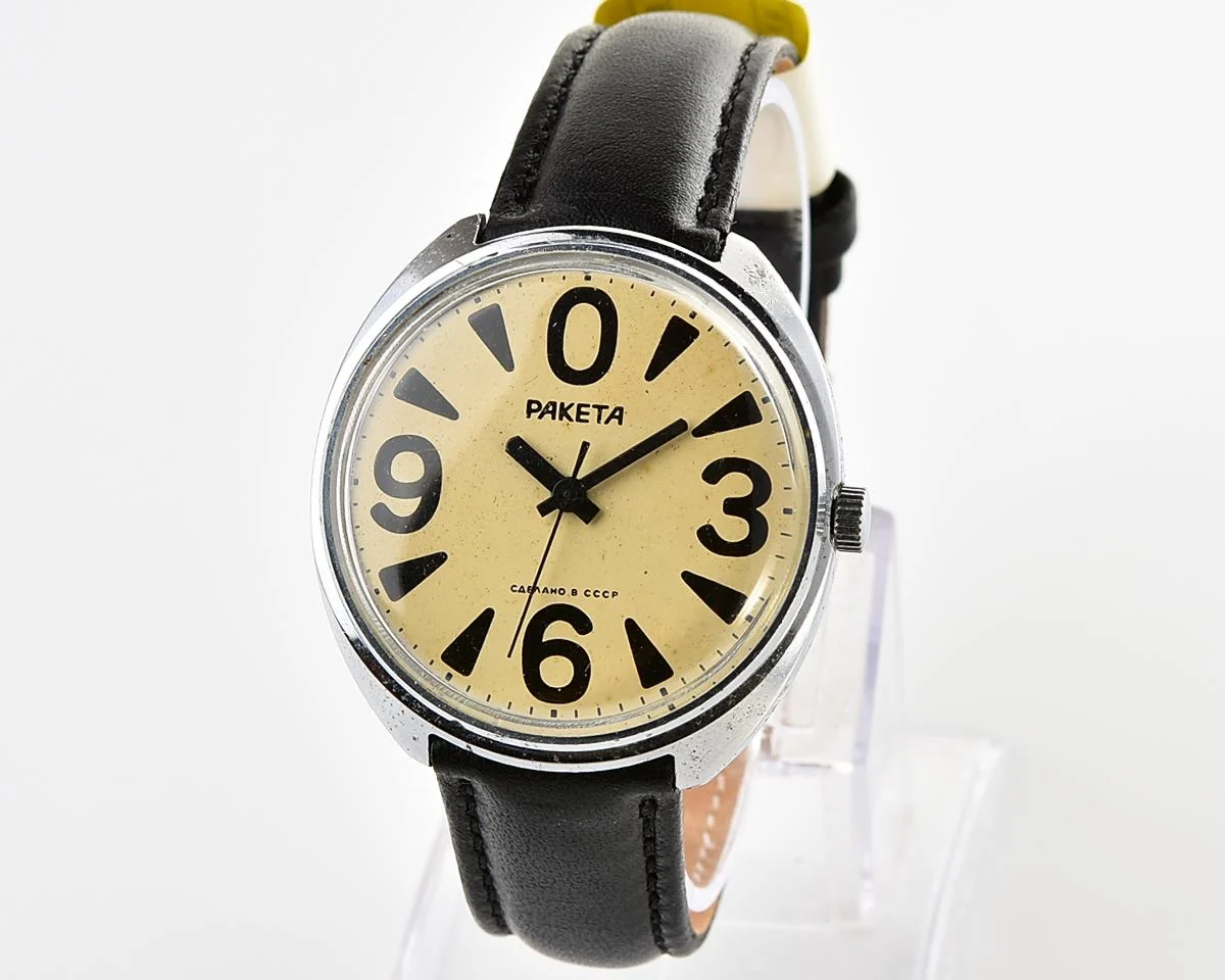 Soviet mechanical Raketa wristwatch "Big Zero"
