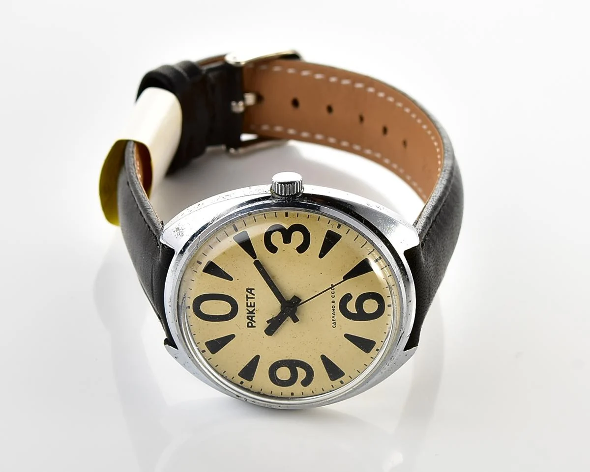 Soviet mechanical Raketa wristwatch "Big Zero"