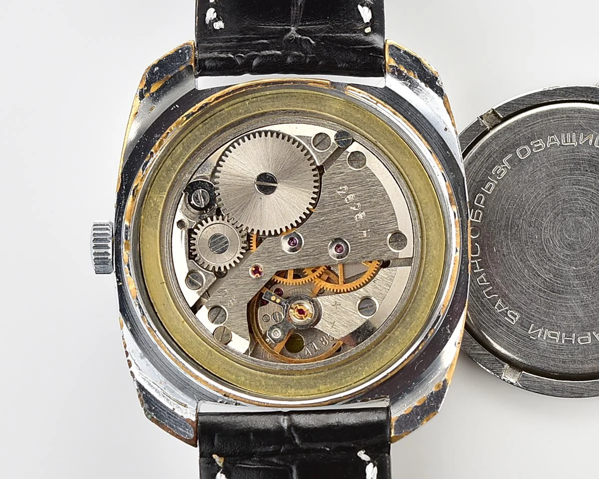 Raketa "TV" - massive Soviet mechanical watch