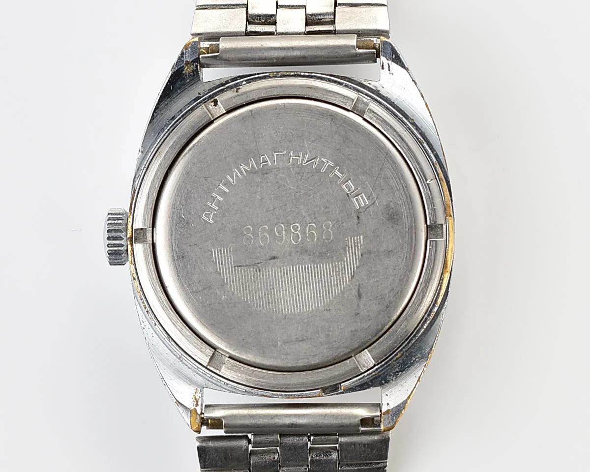 Excellent Soviet Raketa vintage mechanical watch with antimagnetic movement 2610!
