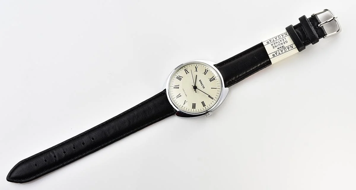 Large vintage Raketa mechanical watch