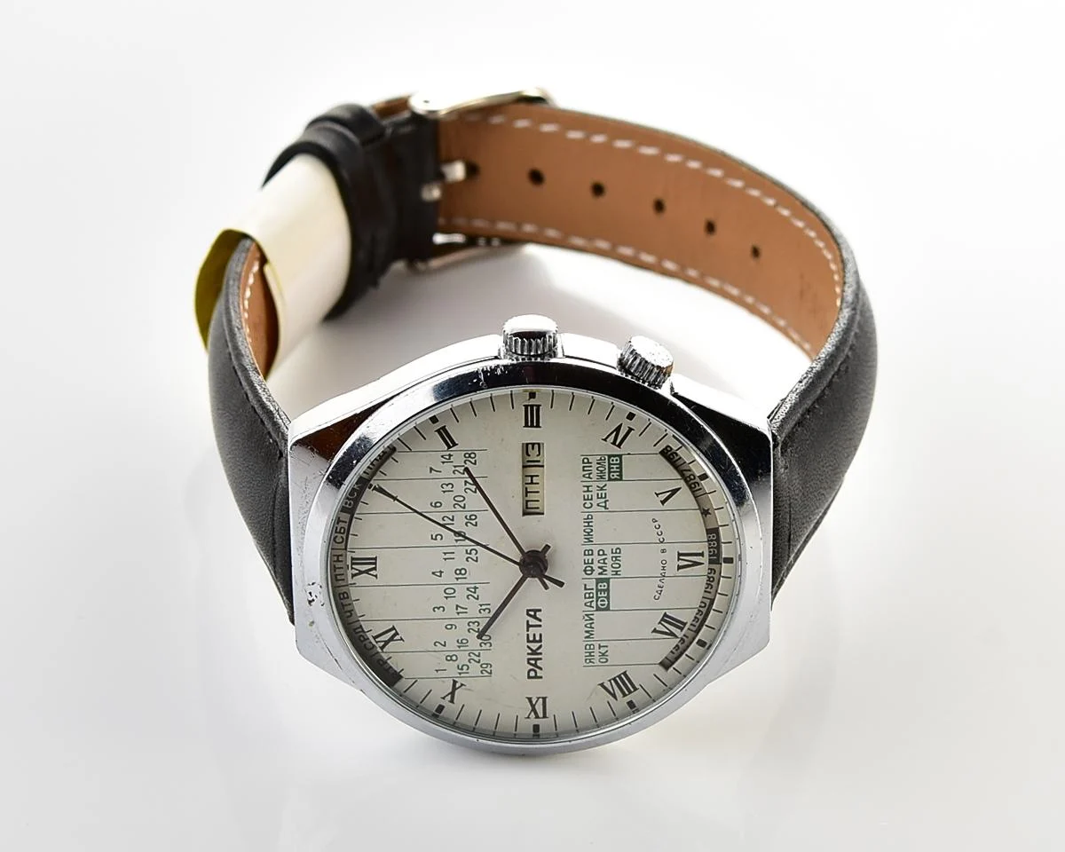 Soviet Raketa perpetual calendar mechanical watch