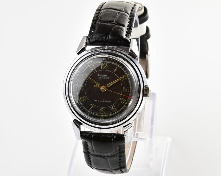 RODINA mechanical watch with automatic self-winding movement