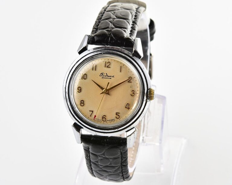RODINA mechanical watch with automatic self-winding movement