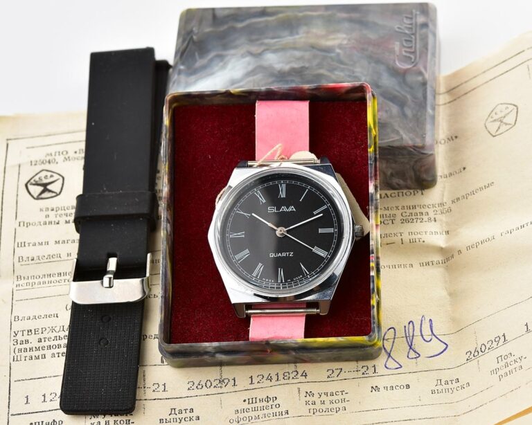 TIME CAPSULE: Automatic soviet SLAVA with quartz movement – NEW old stock(NOS)!