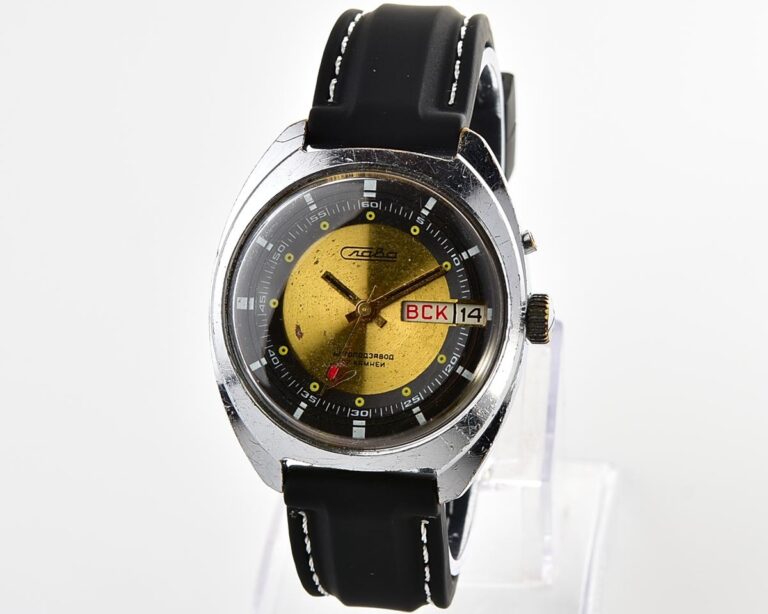 Slava soviet mechanical vintage watch with automatic self-winding movement