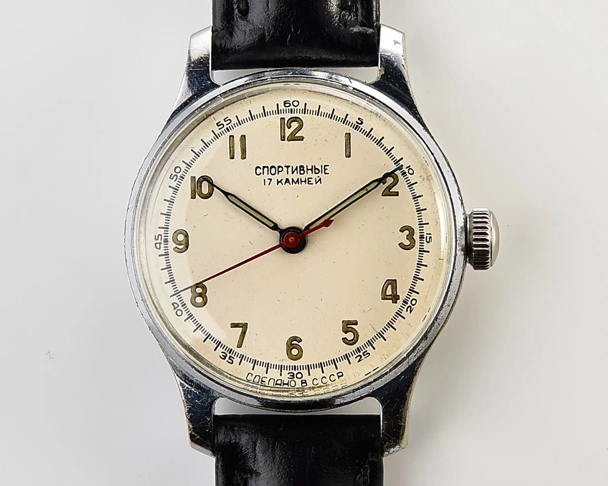 Excellent vintage Soviet Sportivnie mechanical watch
