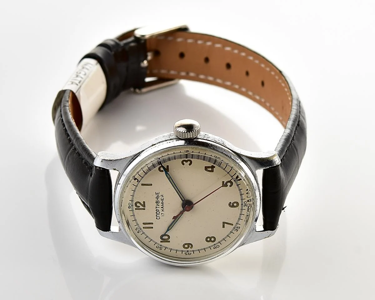 Excellent vintage Soviet Sportivnie mechanical watch