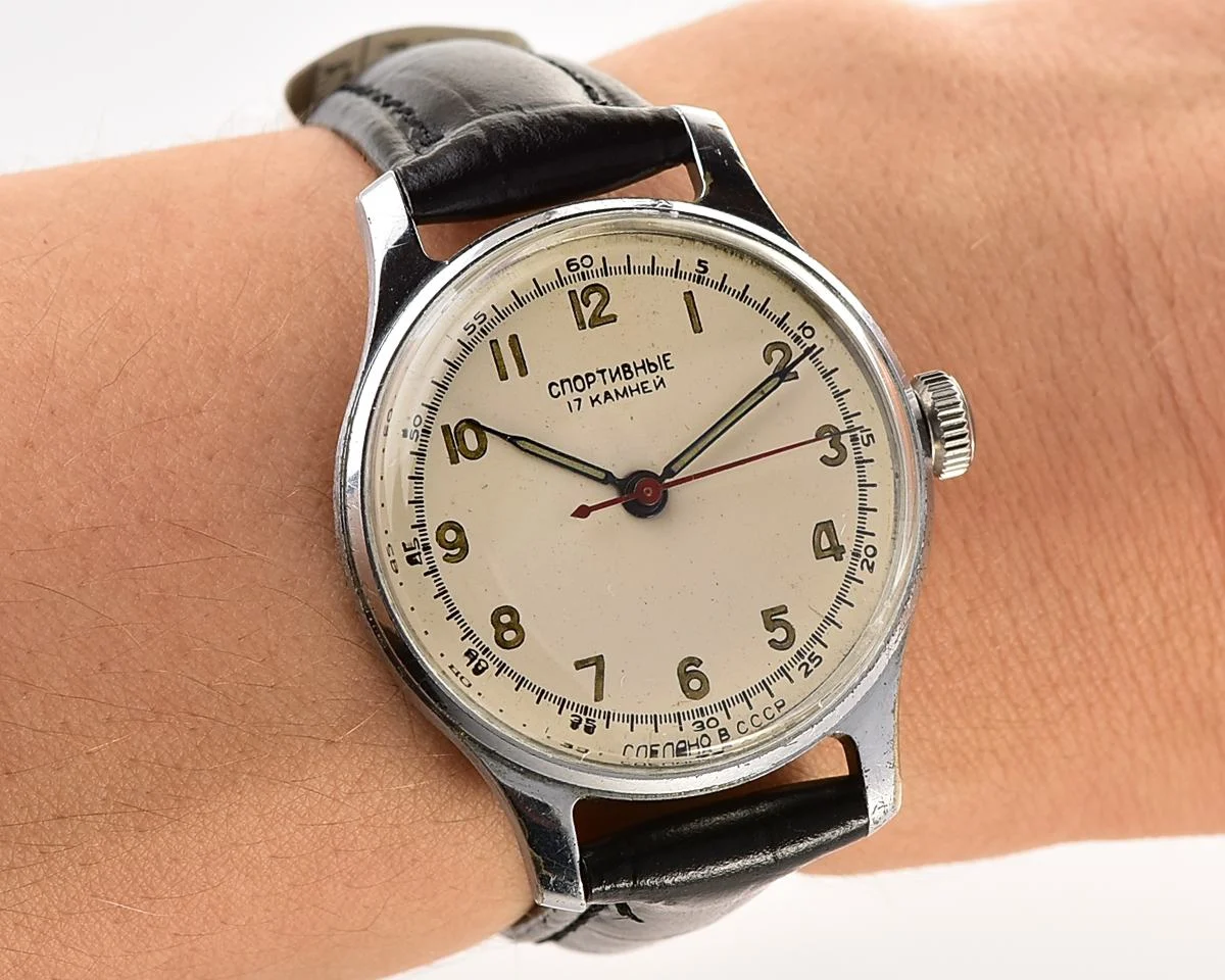 Excellent vintage Soviet Sportivnie mechanical watch