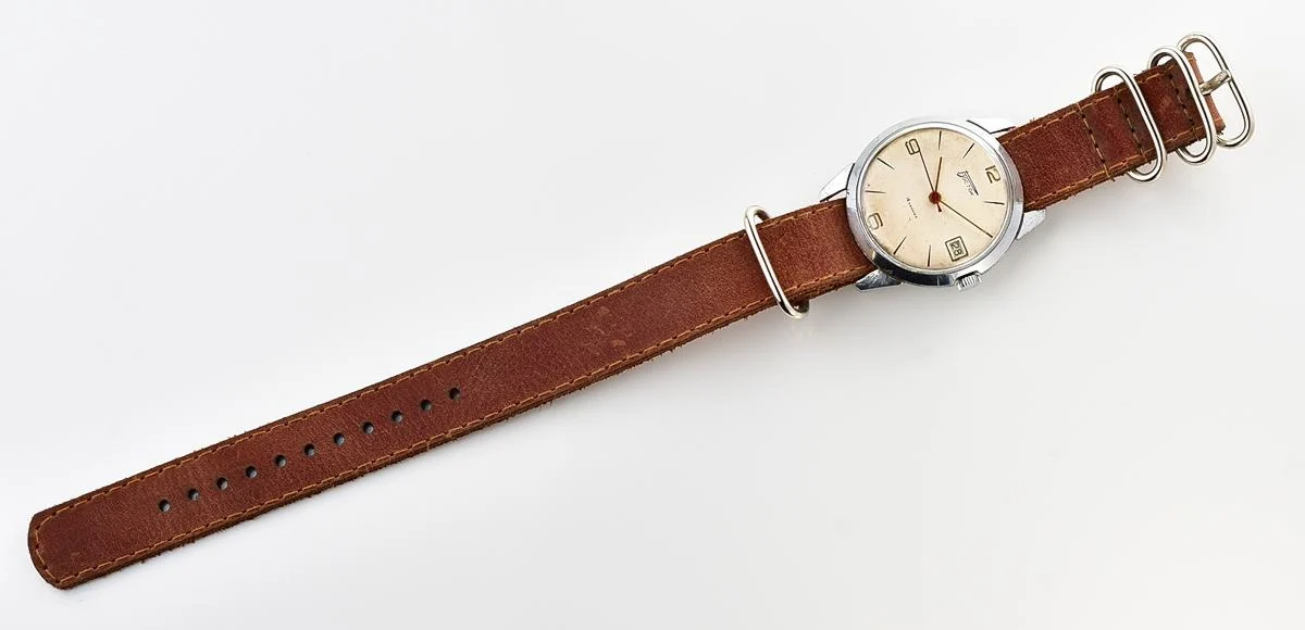 Vintage Wostok (Vostok) - ultra-thin Soviet mechanical wristwatch