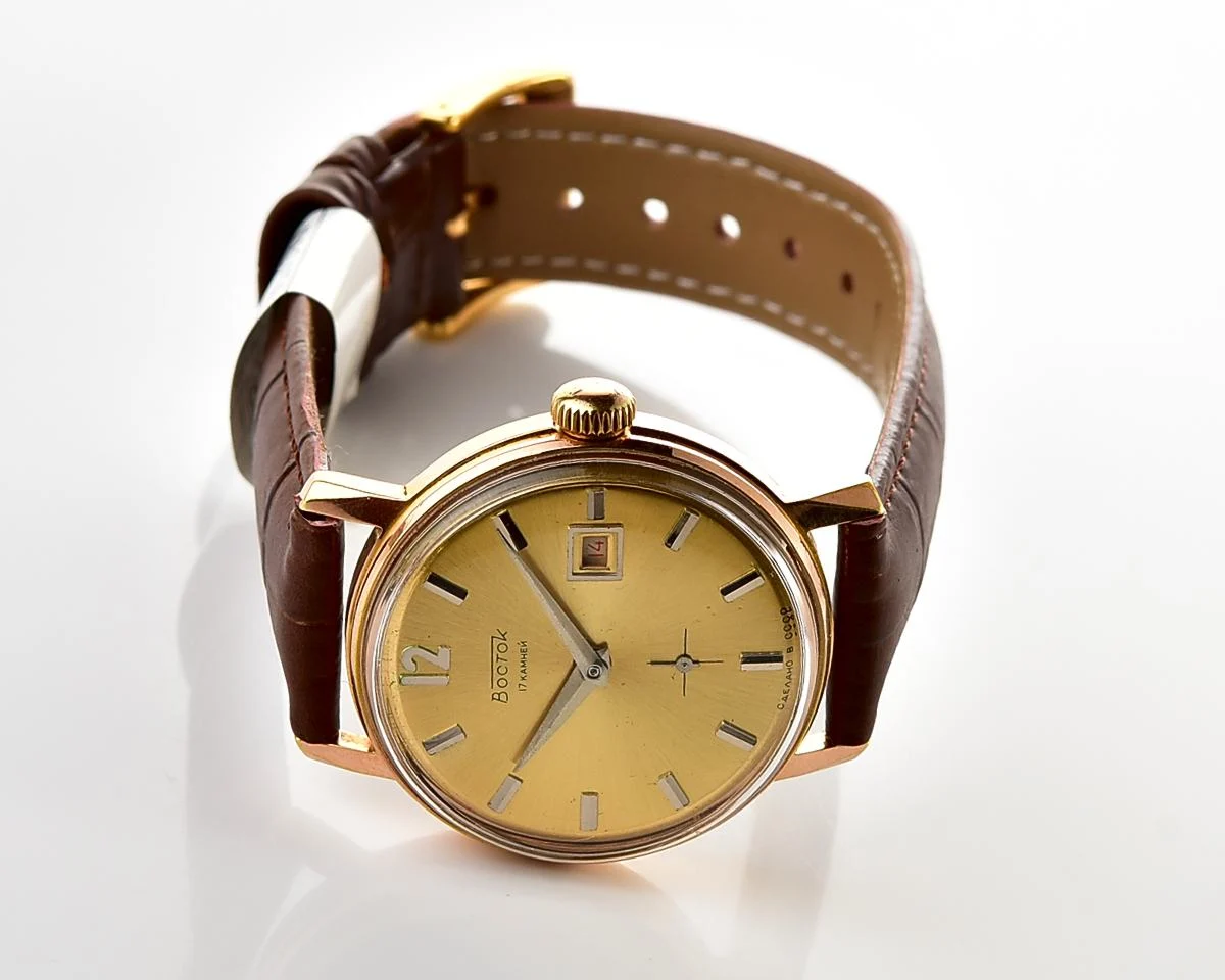 Excellent vintage Soviet Wostok (Vostok) mechanical gold-plated wrist watch