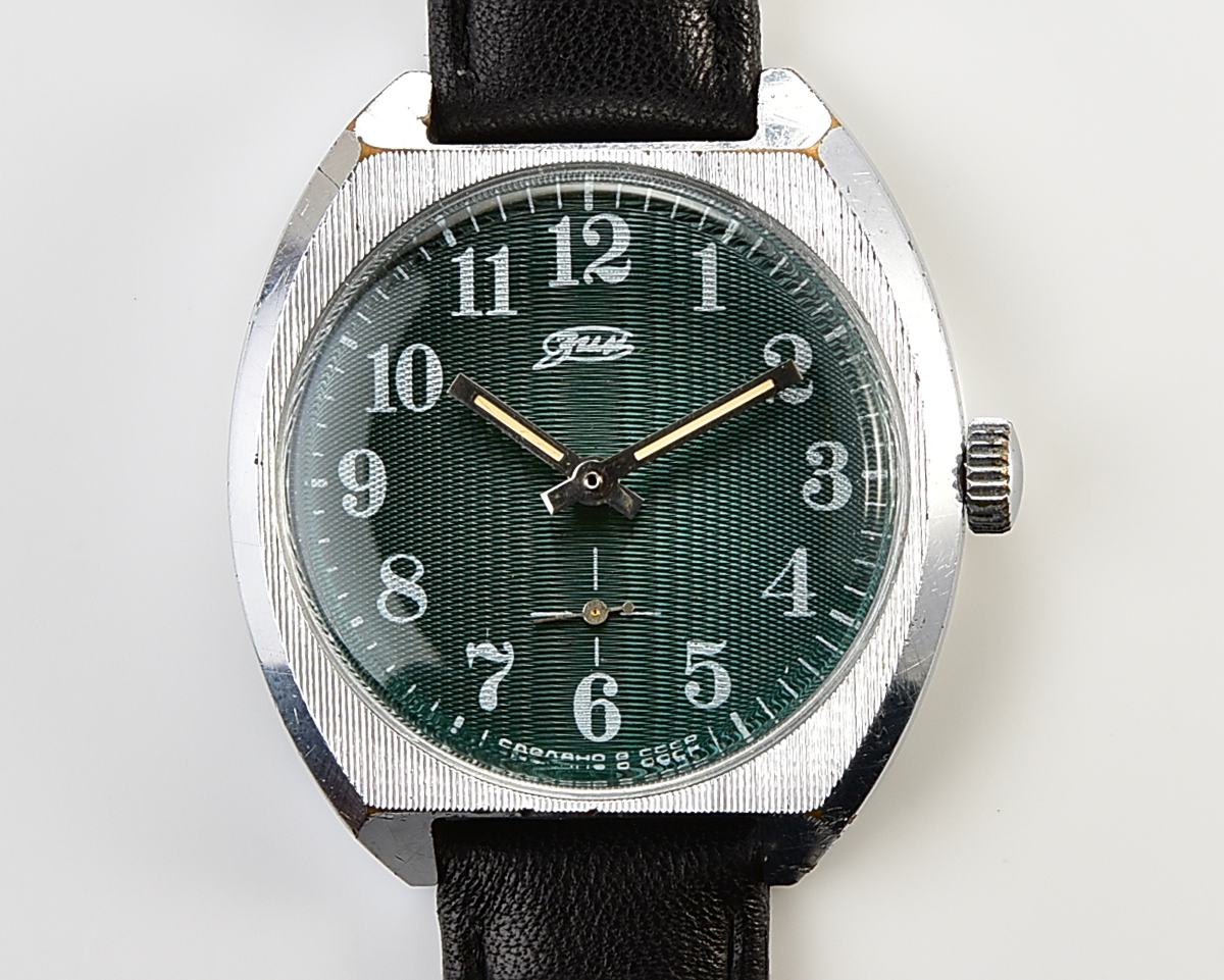 ZiM soviet mechanical watch - SovietWatchStore.com