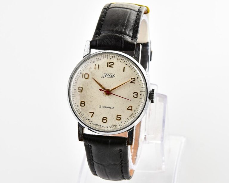 Vintage soviet mechanical ZiM watch with central second hand