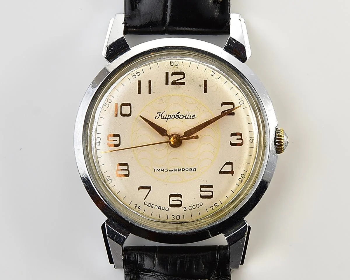 Rare! Beautiful vintage Soviet wrist watch from 50s - Kirovskie from the 1st Moscow Watch Factory