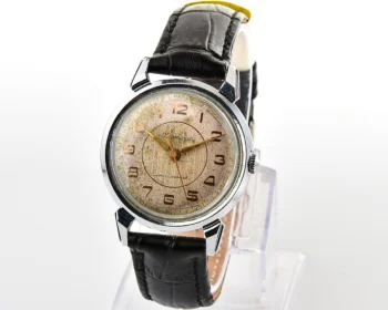 Beautiful vintage Soviet wrist watch from 50s - Kirovskie 1MWF