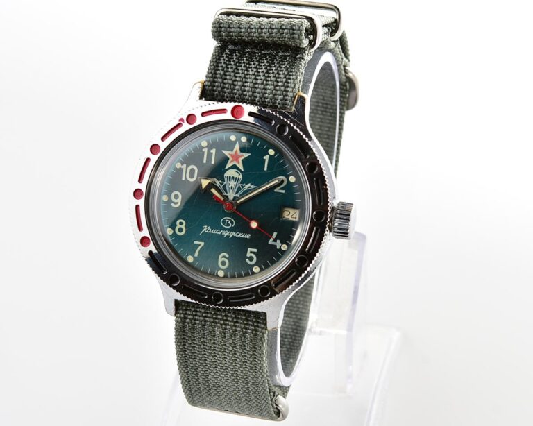 Excellent Vostok Amphibia Paratroopers with automatic self-winding mechanical movement