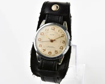 Vintage Soviet Mir ultra-thin mechanical wrist watch