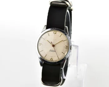Vintage Soviet Mir mechanical watch