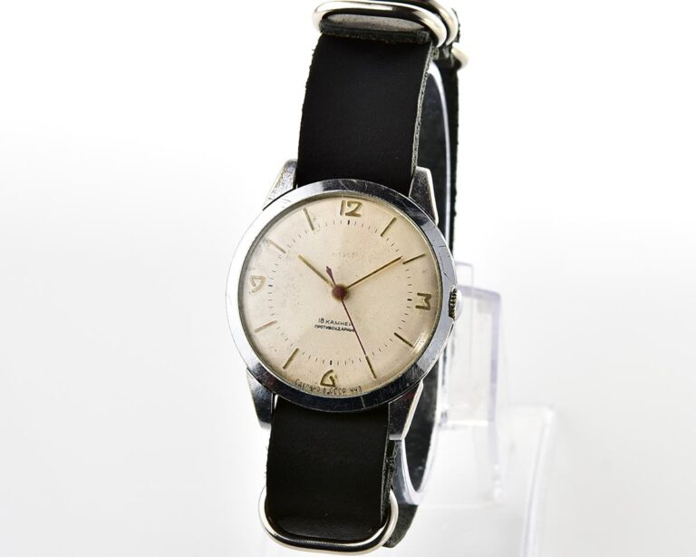 Vintage soviet MIR mechanical watch