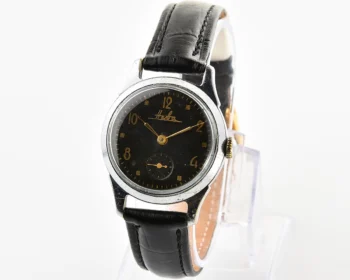 Vintage Soviet Neva mechanical wristwatch