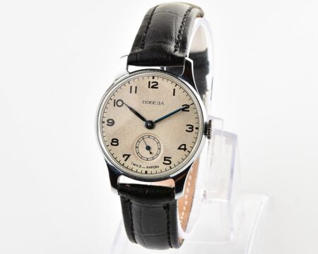 Excellent vintage soviet mechanical POBEDA, 1MChZ, from the 1950s