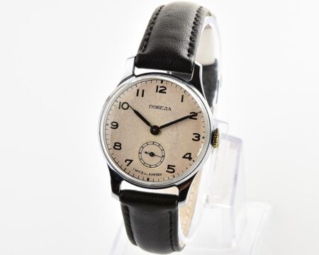 Excellent vintage soviet mechanical POBEDA, 1MChZ, 2nd quarter of 1953!