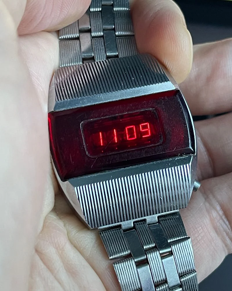 First Red LED Digital Vintage USSR Wrist Watch Electronika E-1 Pulsar!