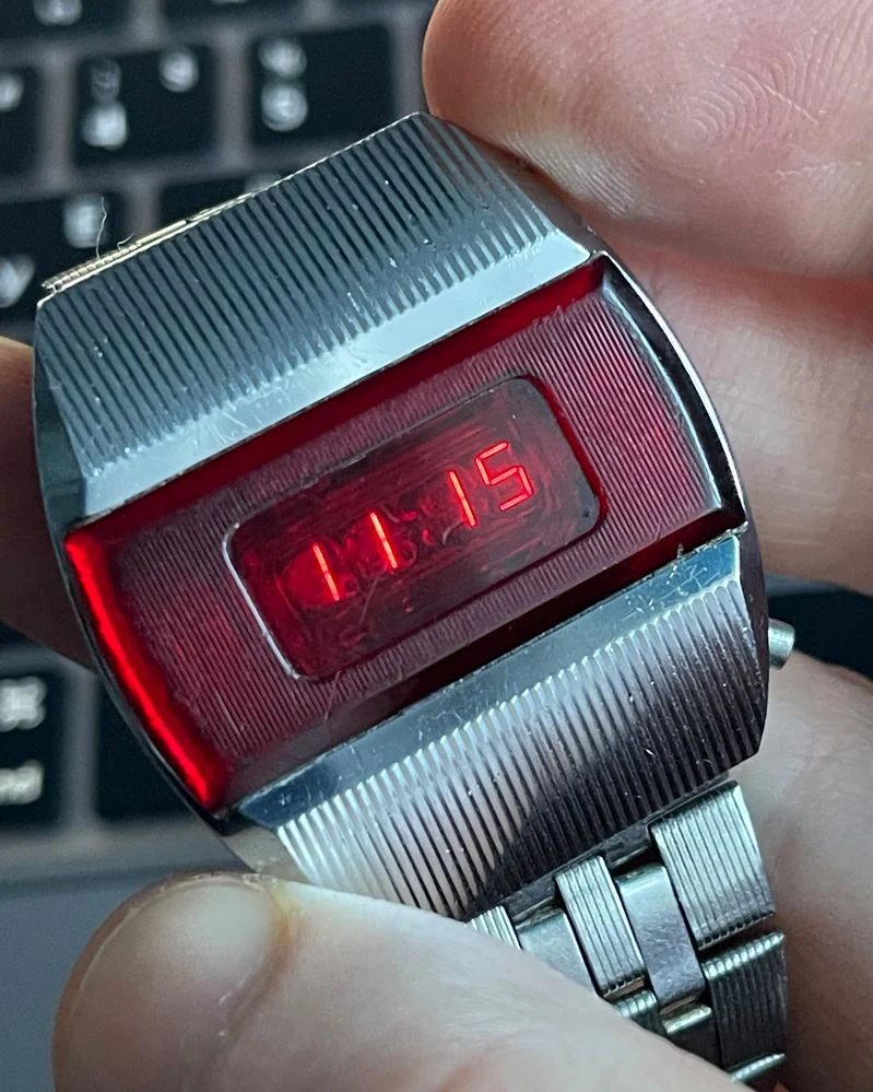 First Red LED Digital Vintage USSR Wrist Watch Electronika E-1 Pulsar!