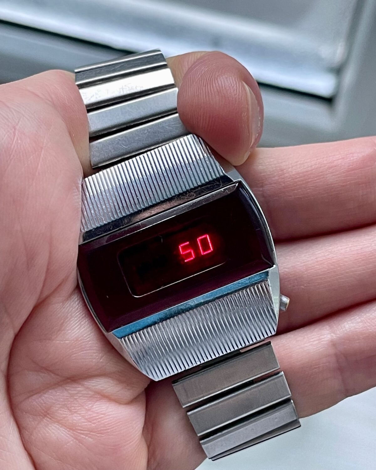 First RED LED Digital Vintage USSR Wrist Watch Electronika E-1 Pulsar!