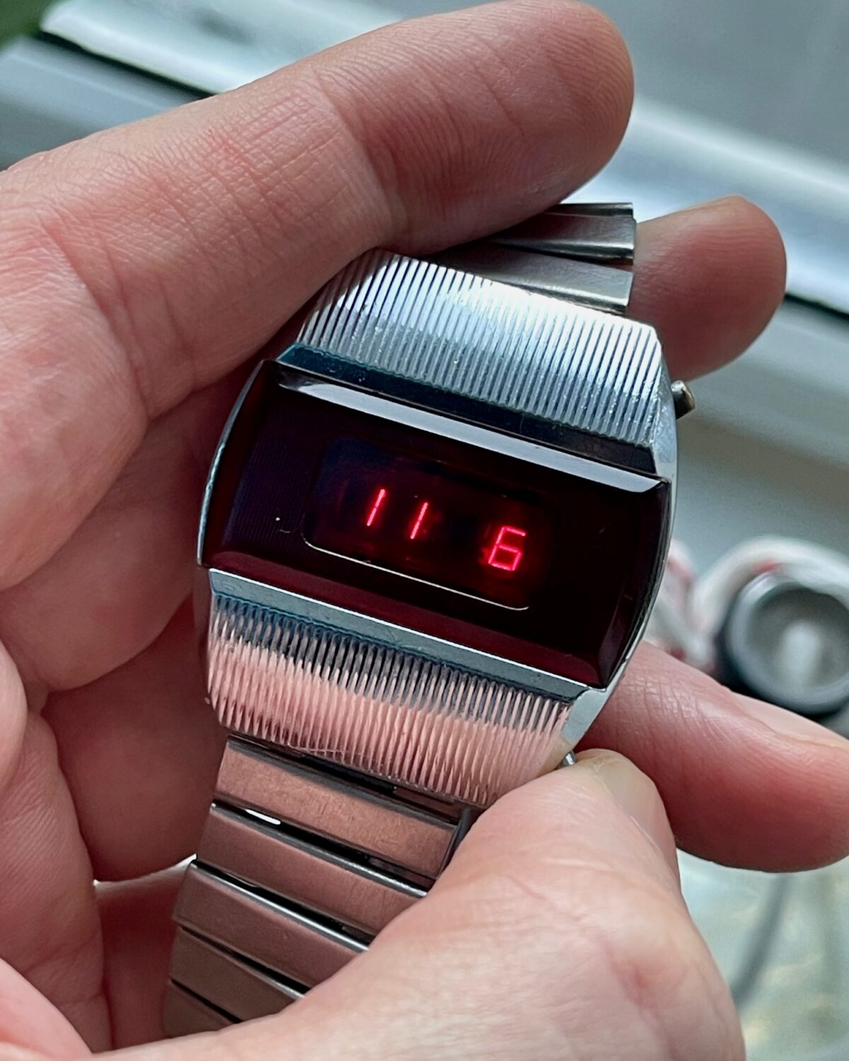 First RED LED Digital Vintage USSR Wrist Watch Electronika E-1 Pulsar!