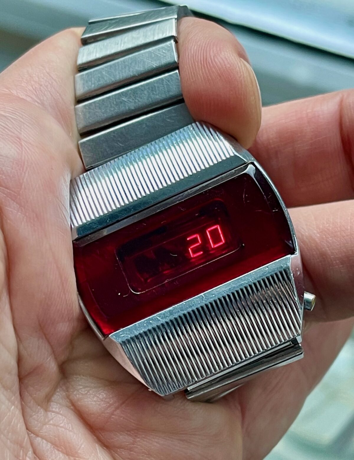 First RED LED Digital Vintage USSR Wrist Watch Electronika E-1 Pulsar!
