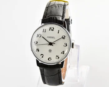 Soviet Raketa elegant vintage mechanical watch - with engraved back