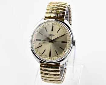 Large vintage Raketa mechanical watch