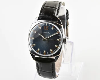 Soviet Raketa vintage mechanical watch with antimagnetic movement 2610!