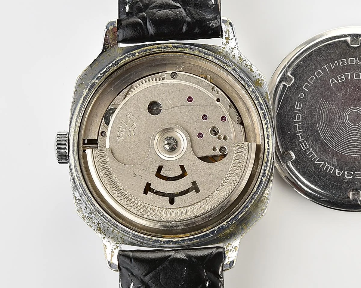 Soviet mechanical Raketa with automatic self winding movement