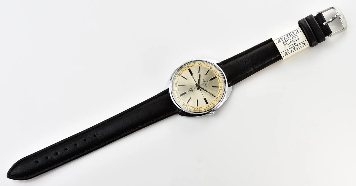 Large vintage Raketa mechanical watch