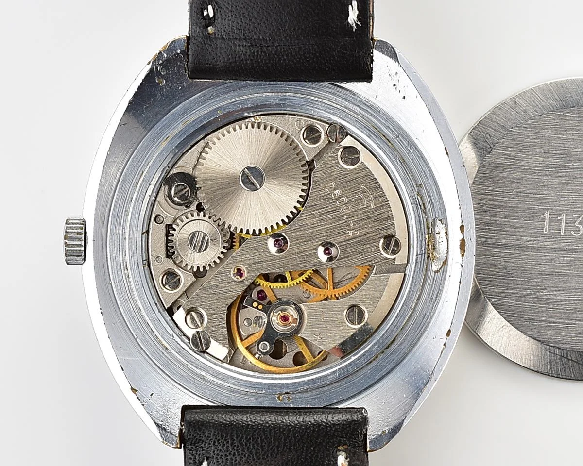 Large vintage Raketa mechanical watch
