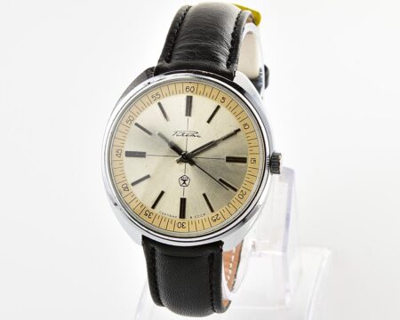 Large vintage RAKETA mechanical watch