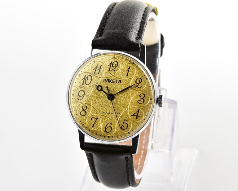 Soviet RAKETA vintage mechanical watch