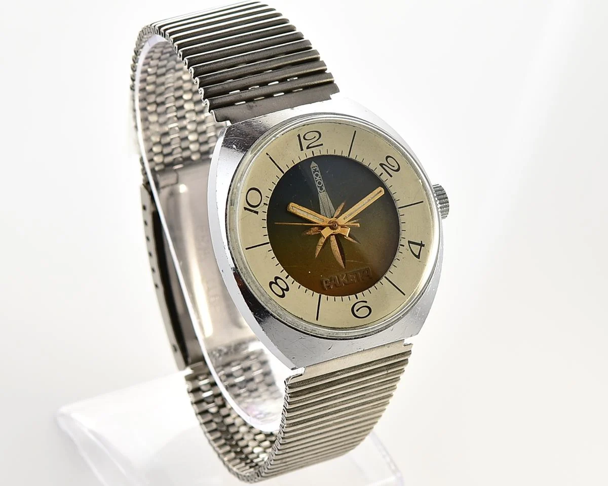 Raketa-Soyuz Soviet mechanical watch - relic of Soviet space exploration era!