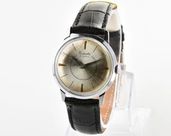 Vintage Soviet Raketa Baltica mechanical watch